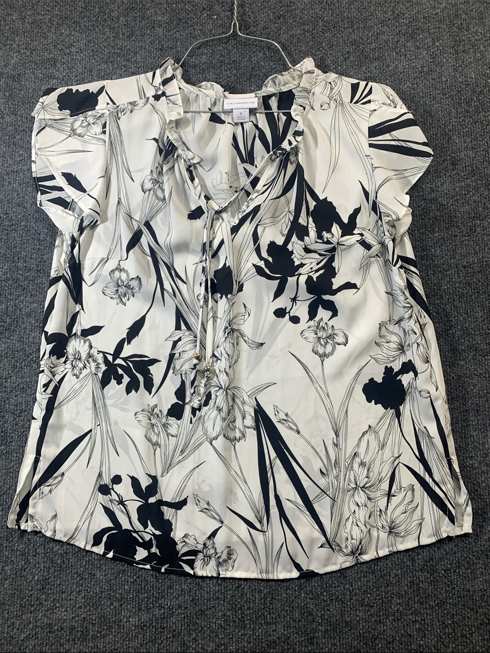 Liz Claiborne Black and White Floral Tie-Front Cap Sleeve Blouse